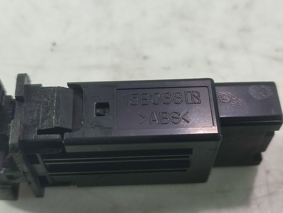 Buton incalzire scaun 15B088 Toyota RAV4 3 (XA30) [2005 - 2010] 2.2 d