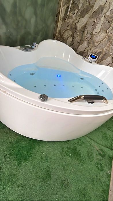 Джакузи за двама Хидромасажна Вана с Подгрев  1.45.х1.45