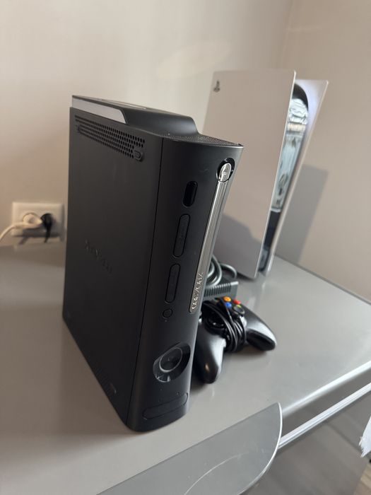 Продам Xbox 360 120GB
