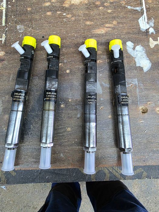 Delphi дюзи за Рено