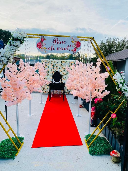 Corturi de inchiriat, evenimente, mese si aranjamente florale Valcea