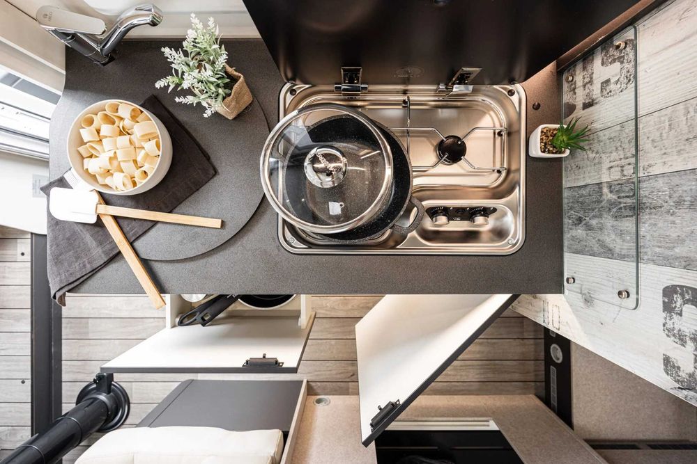 Autorulota McLouis 339 Ford ,Lungime 6,7 m,165 CP,cutie automata,2026