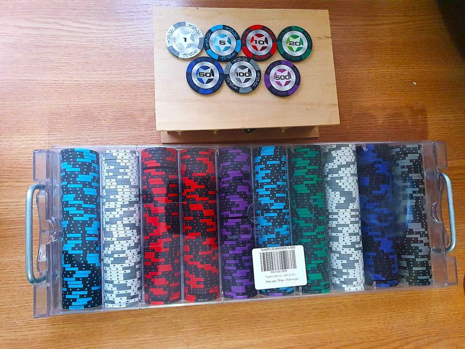 Jetoane poker, grele, tip ceramică + buton WSOP + cărți PokerStars