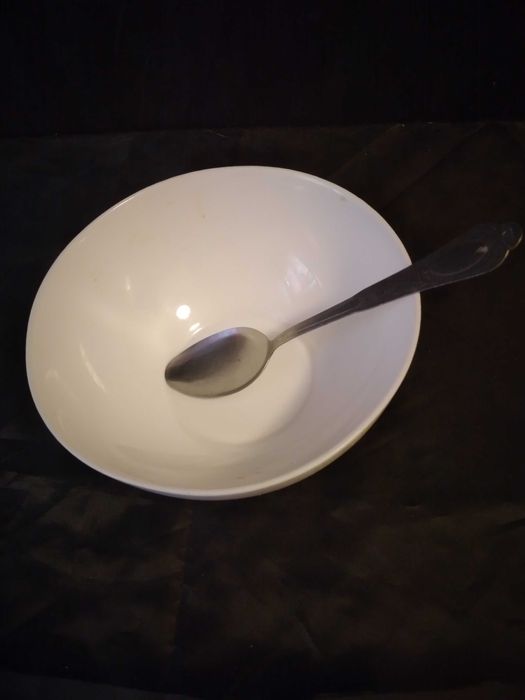 Тарелка, миска глубокая