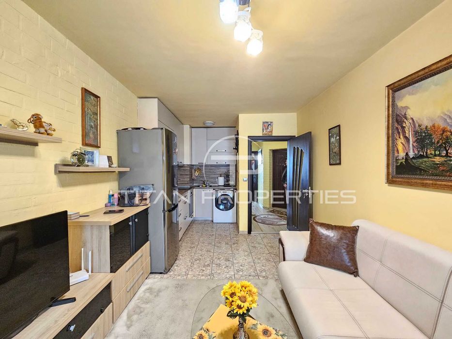 Продава се Тристаен апартамент в Пловдив, Кършияка - 63 кв.м за 1093 €/кв.м - Снимка #1