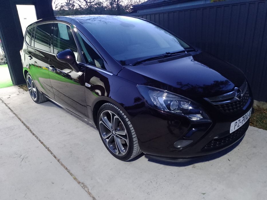 Opel Zafira C Turer ediție limitată