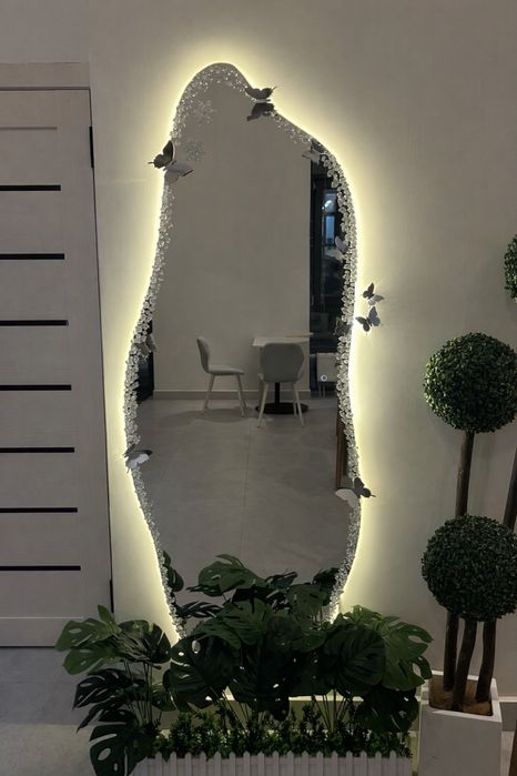 Зеркало декоративное