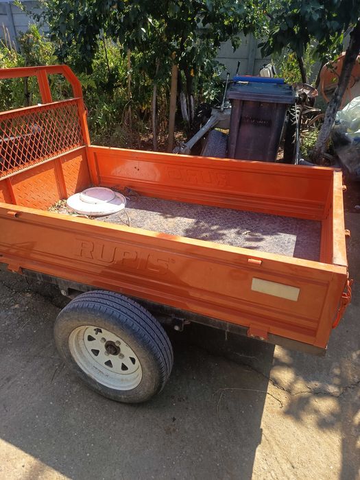 Motocultor cu remorca