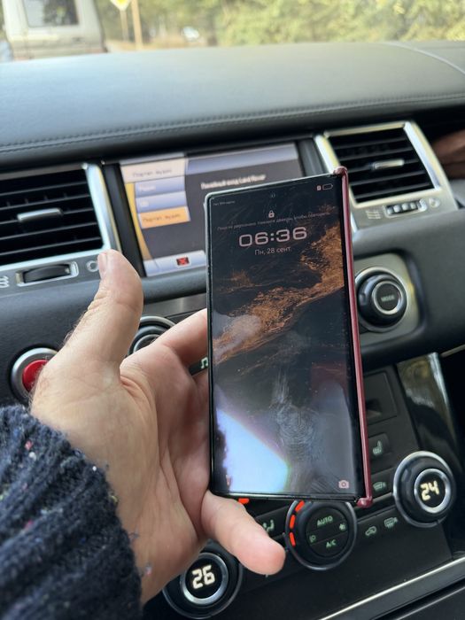 Телефон HUAWEI Mate XT