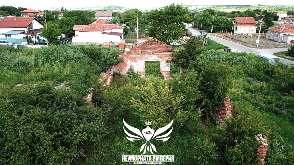 Продавам склад/селскостопански сгради 400РЗП в имот 3000кв с.Богданица