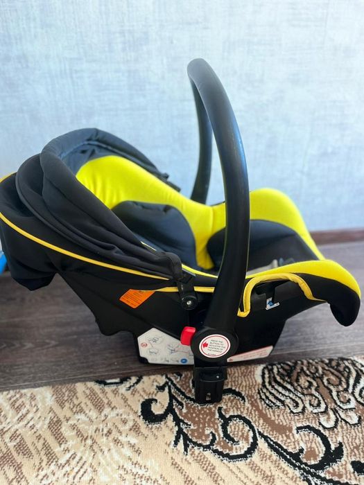 Продам коляску Belecoo