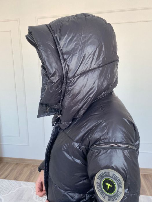 Срочно продам зимнюю, очень теплую куртку