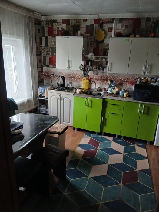 Продам пол дома в 2х квартирном доме