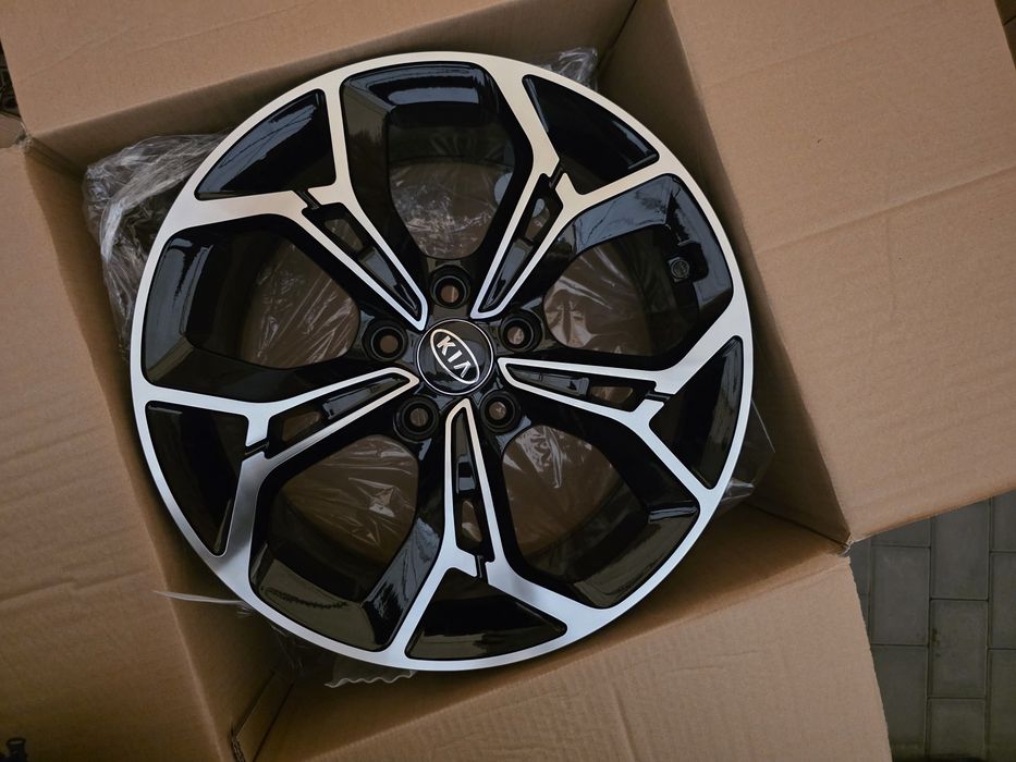 Jante de aliaj pentru Kia pe 17 marca silver line model  Overton