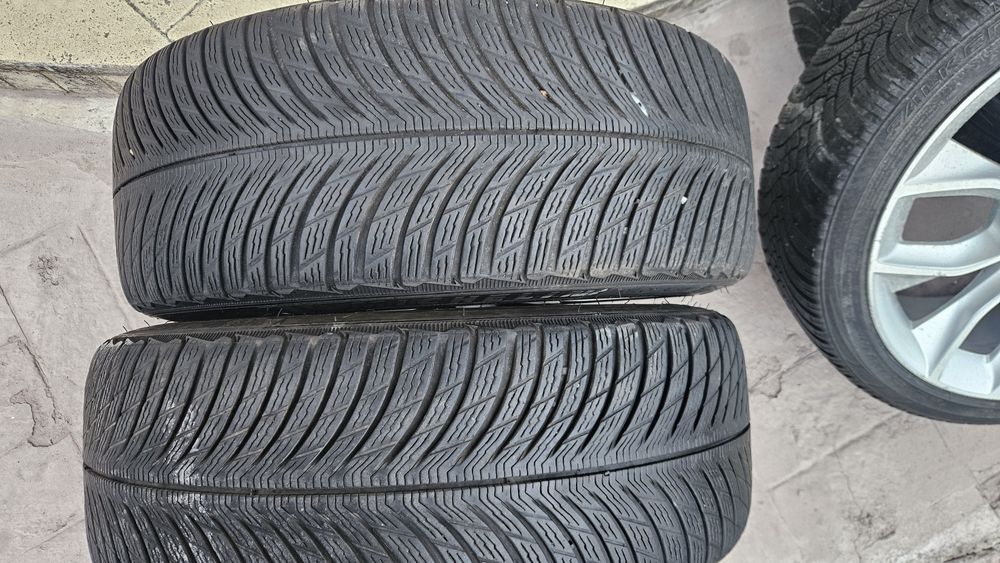 Vând jante Skoda R19