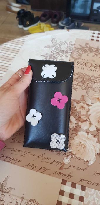 Калъфче ,естествена  кожа за смартфон Samsung S8,A8