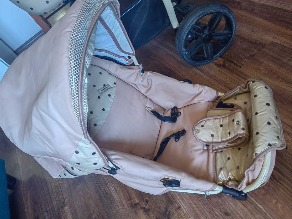 Бебешка количка Sojan