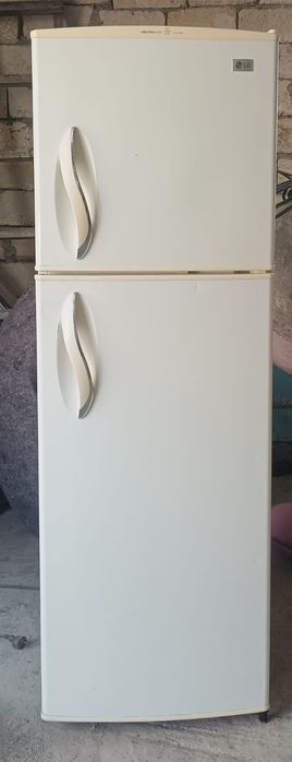 Продам холодильник