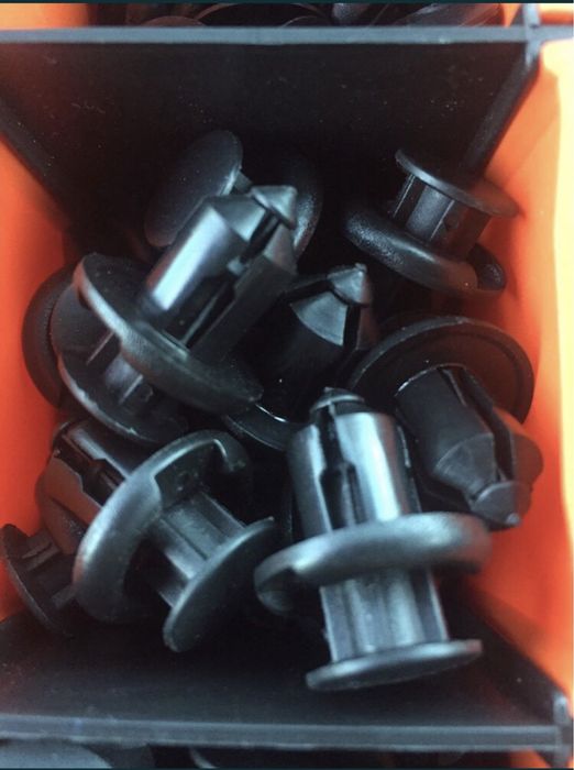 Clips - clipsuri - Cleme auto clema usa clema universala