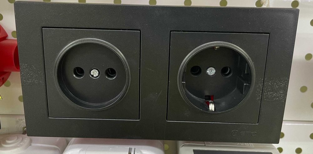 Розетки Vision (Турция) Черные