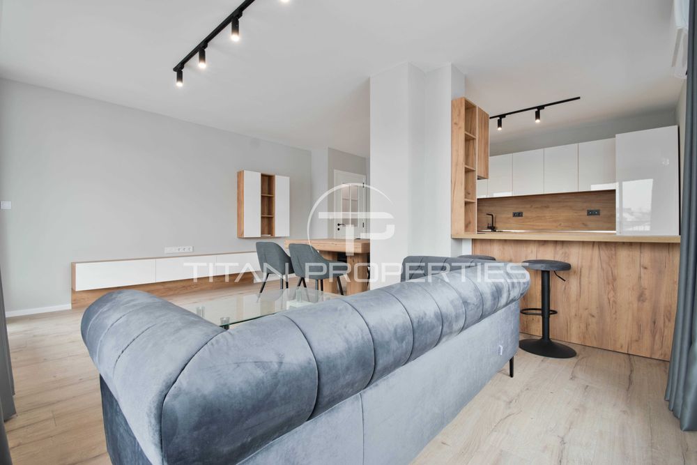 Дава се под наем Тристаен апартамент в Пловдив, Център - 112 кв.м за 872.61 € - Снимка #3