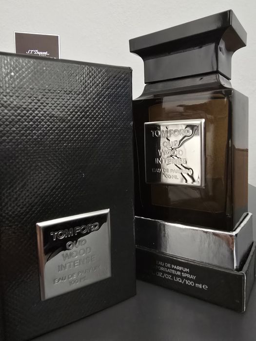 Парфюм Tom Ford Out Wood Intense