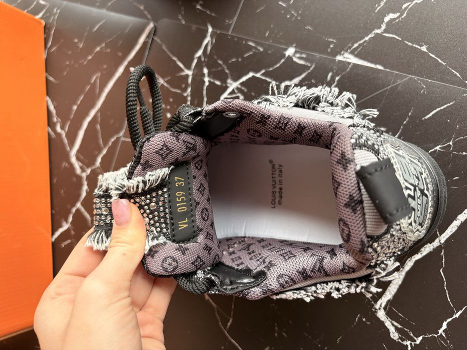 Louis Vuitton LV Skate Sneaker black denim & crystals – mărimea 37