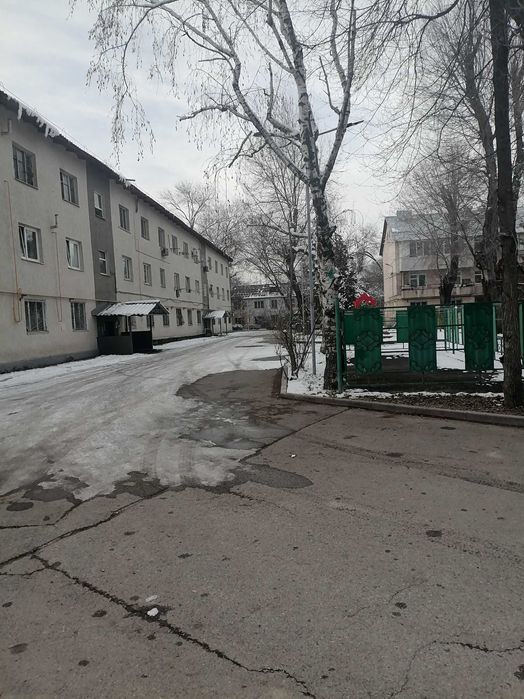 Продам квартиру в общежитий