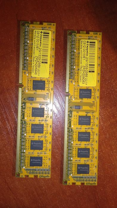 DDR3 2GB две штуки