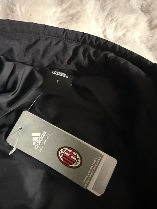 Geaca Adidas AC Milan originala Noua nouta !!