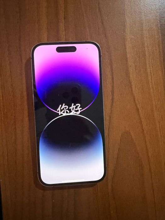 Телефон Iphone 14 pro