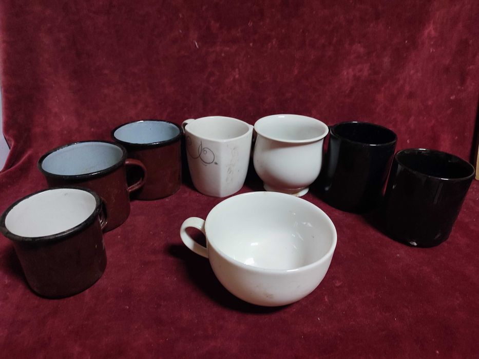 Cani diferitre, modele diferite, mai mari sau mai mici