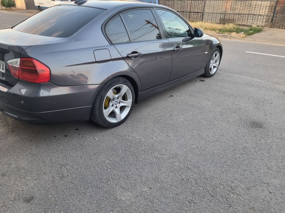 Vând bmw seria 3 e90