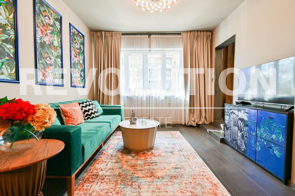 Дава се под наем Двустаен апартамент в София, Център - 65 кв.м за 950 € - Снимка #2