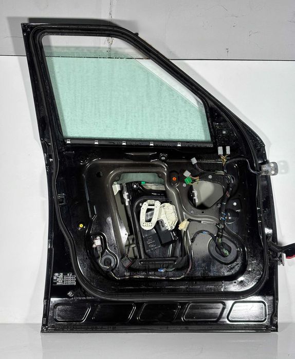 Предна Лява Врата Рендж Ровер Спорт Л320 (05-13г) Predna Lqva Vrata Range Rover Sport L320