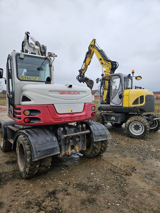 Excavator Takeuchi powertilt pe roti