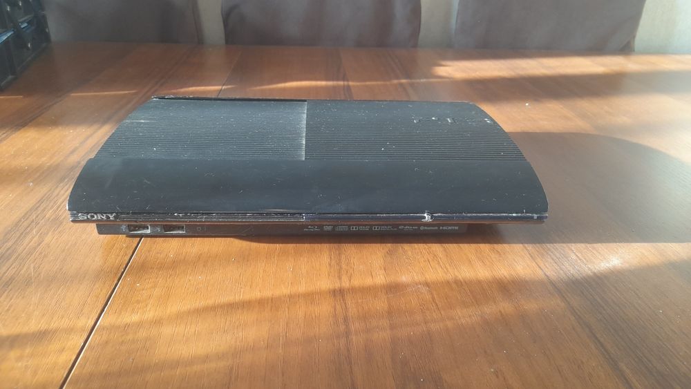 Продам прошитую Playstation 3