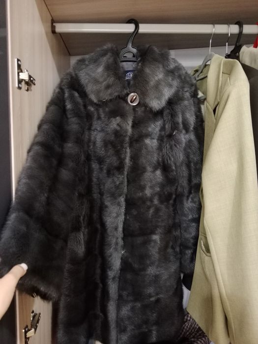 Продаю норковую шубу