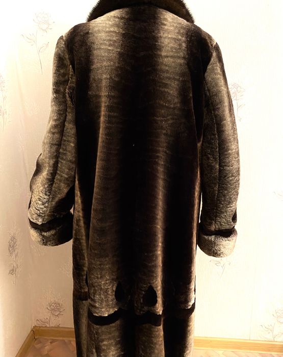 Шуба б/у в хорошем состоянии