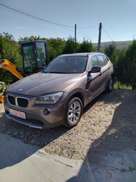 Vînd BMW X1  anul 2012