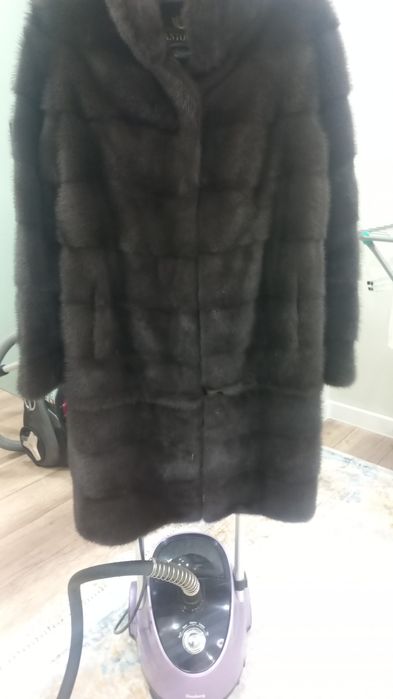 Продаю норковую шубу