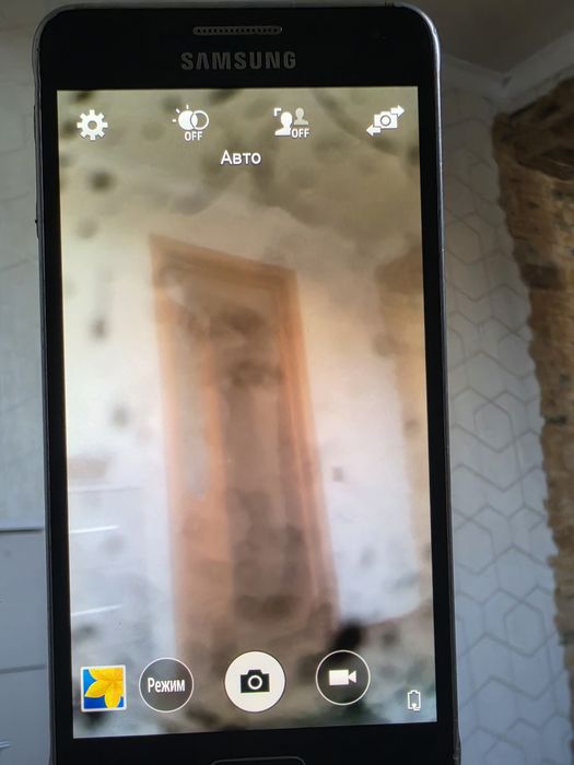 Продам Samsung Galaxy Alpha (SM-G850F)
