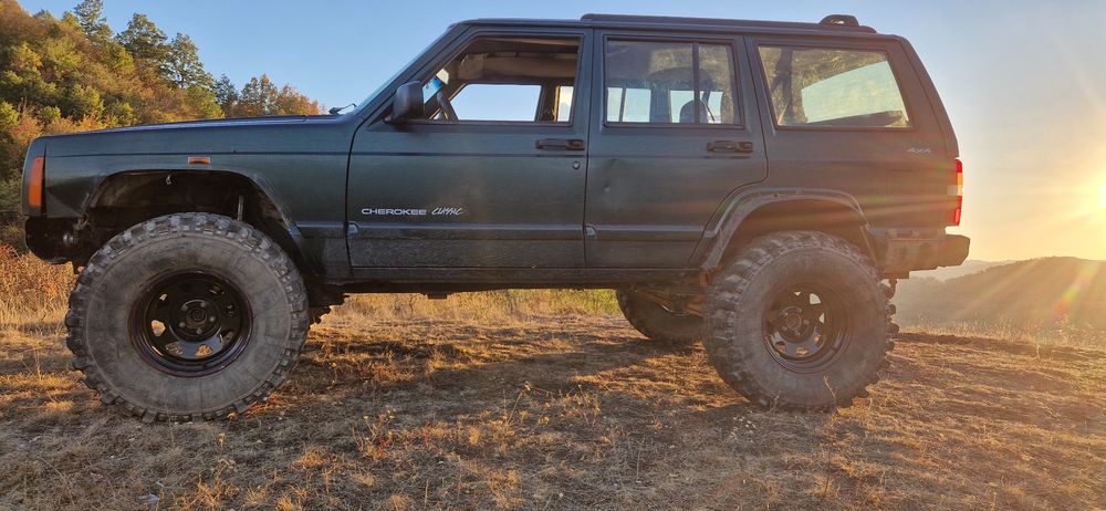 Vand jeep cherokee xj 2.5d
