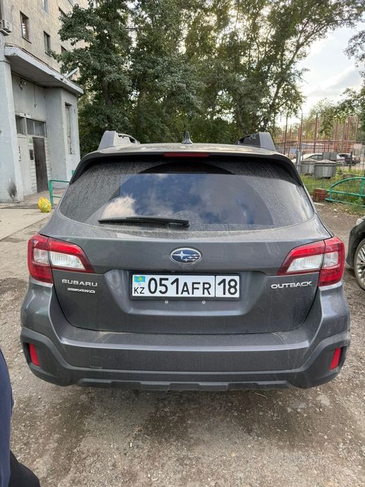 Продам Субару аутбек