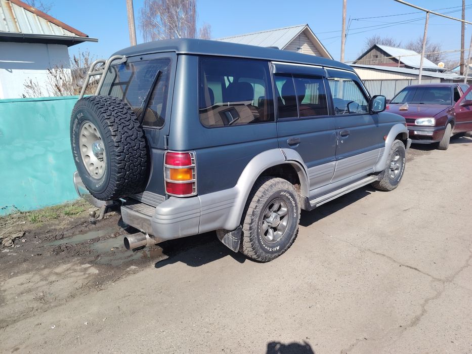 Mitsubishi Pajero 1995 2.7л.