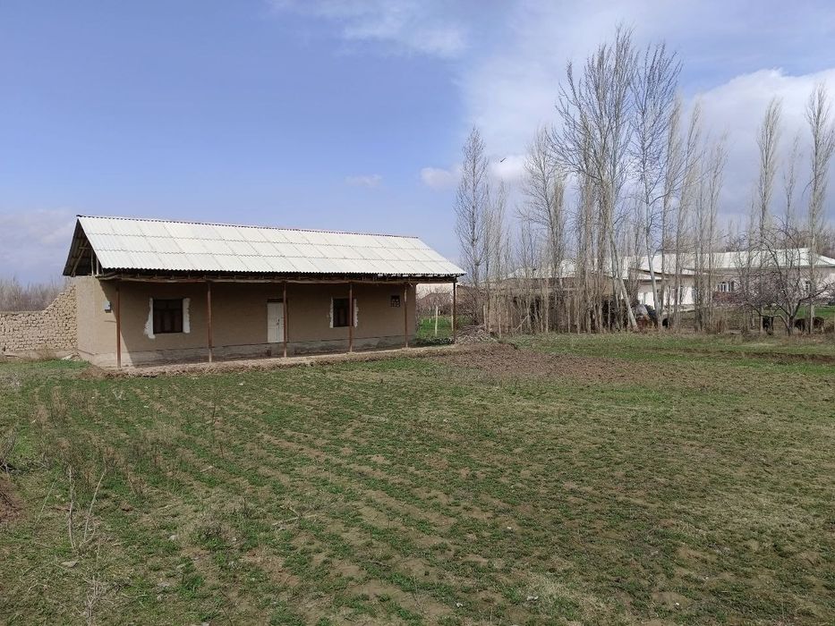 Участка 3 хонали 16 сотих срочно сотилади