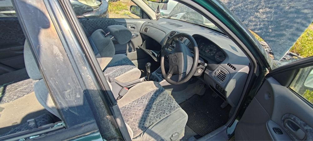 Mazda 323 f бензин на части