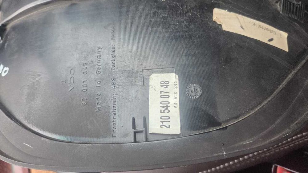 Щиток приборной панели w210