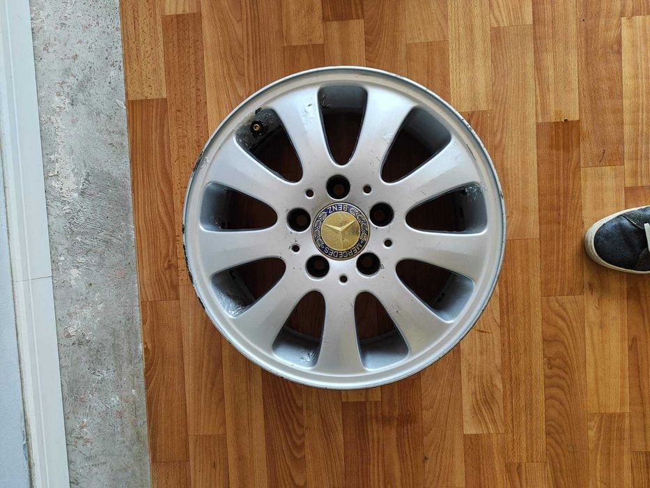 Оригинални алуминиеви джанти Mercedes-Benz 15" (5x112 / 6Jx15 ET44)