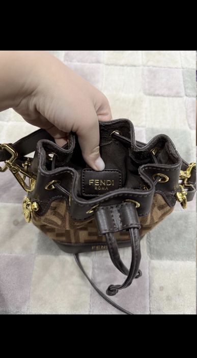 Сумка Fendi бачонок
